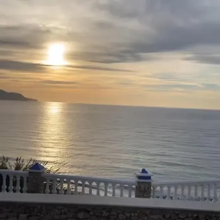 Dana Lägenhet Nerja